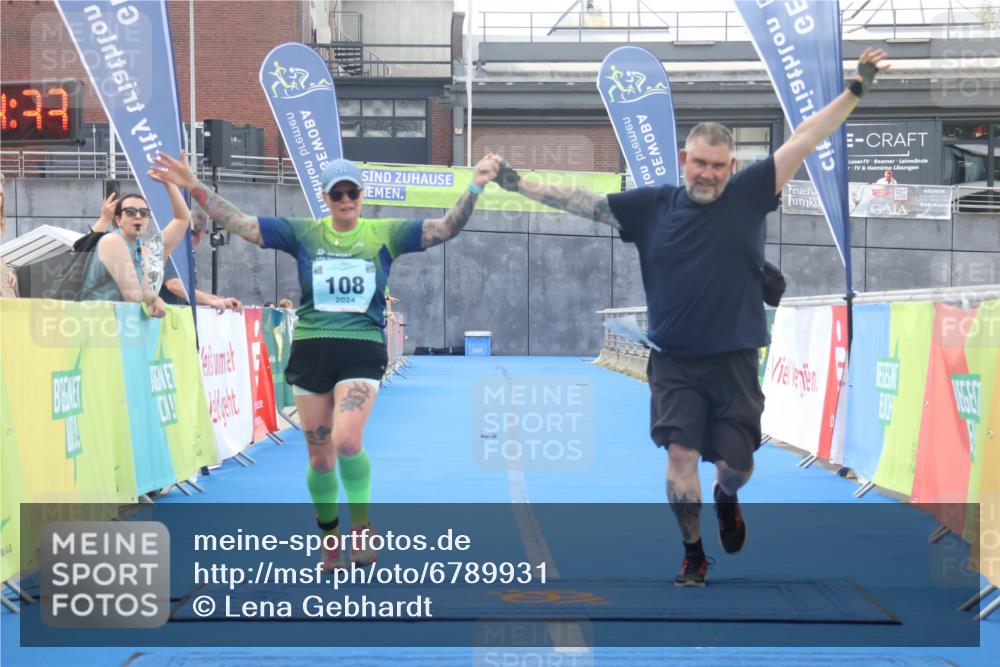 11.08.2024 - GEWOBA Citytriathlon Bremen Lena Gebhardt http://msf.ph/oto/6789931 11.08.2024 11:34:36 Ziel 90, 108 meine-sportfotos.de