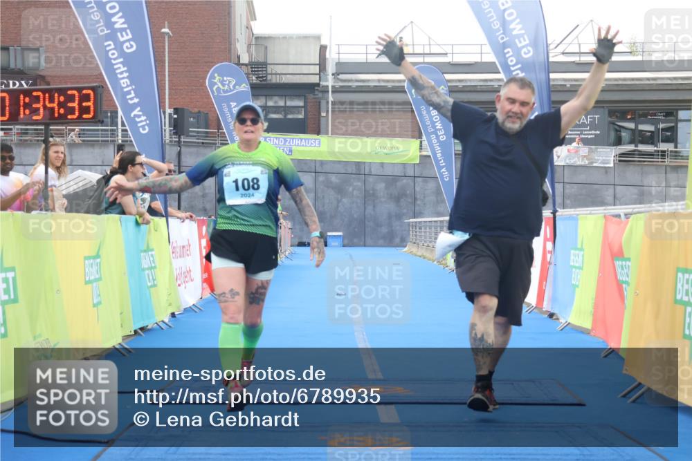 11.08.2024 - GEWOBA Citytriathlon Bremen Lena Gebhardt http://msf.ph/oto/6789935 11.08.2024 11:34:37 Ziel 90, 108 meine-sportfotos.de