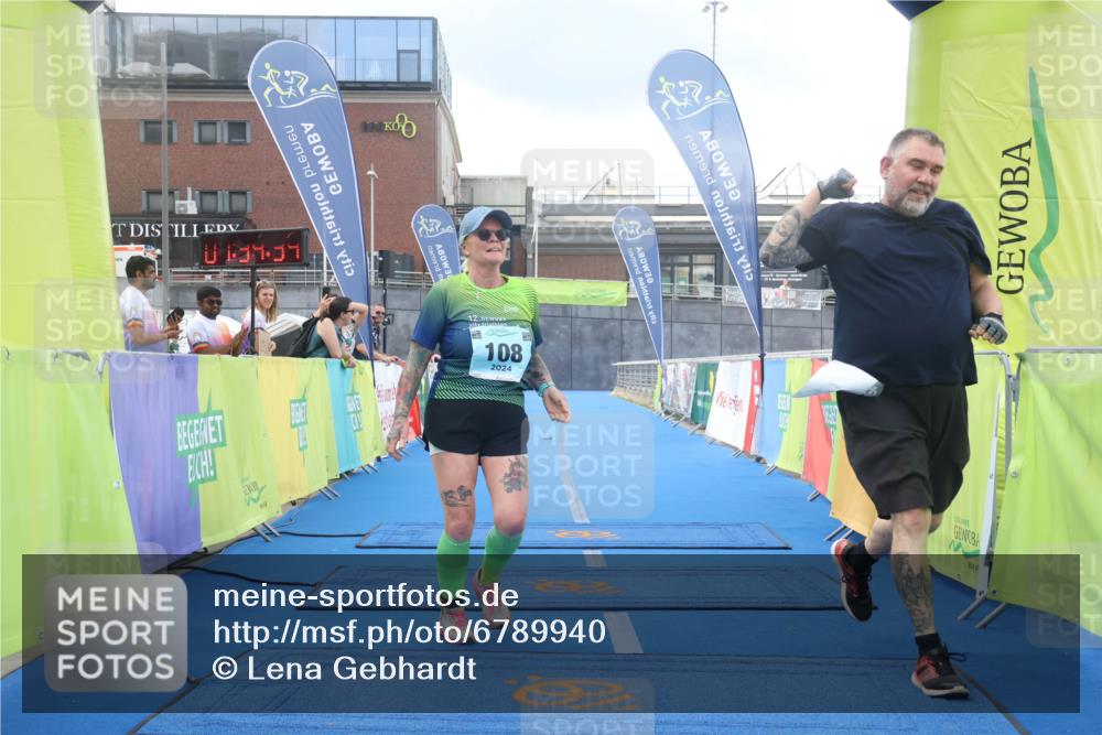 11.08.2024 - GEWOBA Citytriathlon Bremen Lena Gebhardt http://msf.ph/oto/6789940 11.08.2024 11:34:37 Ziel 90, 108 meine-sportfotos.de