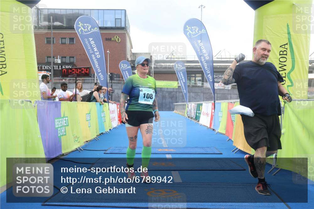 11.08.2024 - GEWOBA Citytriathlon Bremen Lena Gebhardt http://msf.ph/oto/6789942 11.08.2024 11:34:38 Ziel 108 meine-sportfotos.de