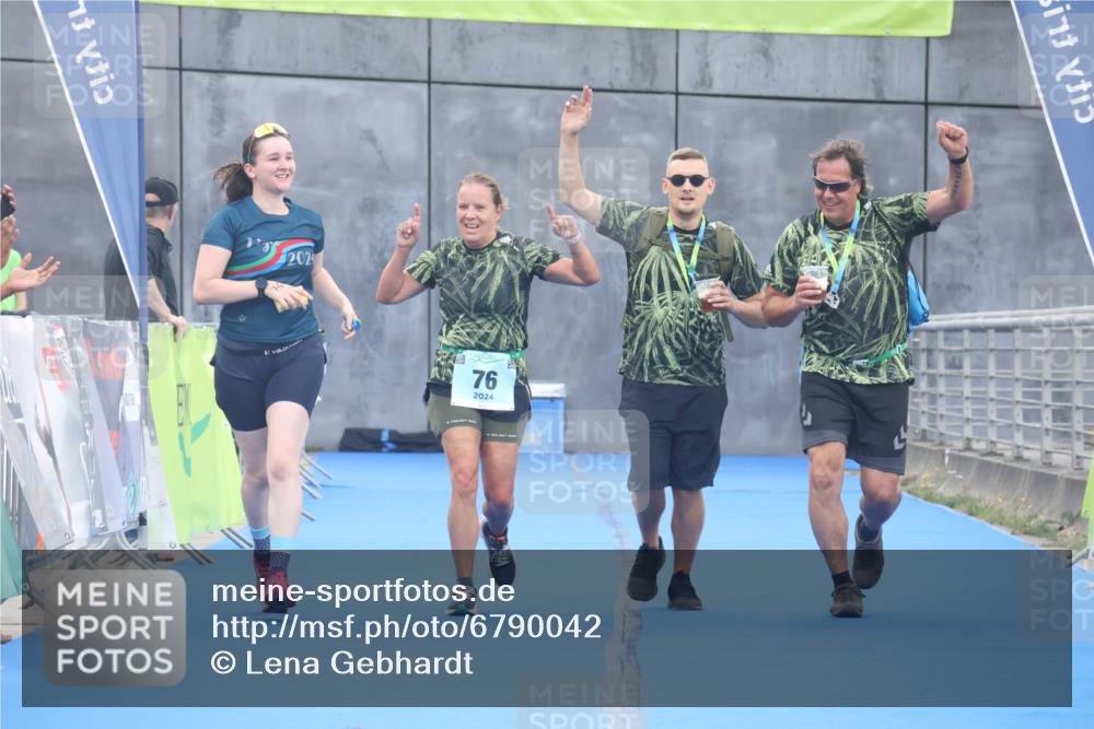 11.08.2024 - GEWOBA Citytriathlon Bremen Lena Gebhardt http://msf.ph/oto/6790042 11.08.2024 11:39:11 Ziel 76, 113 meine-sportfotos.de