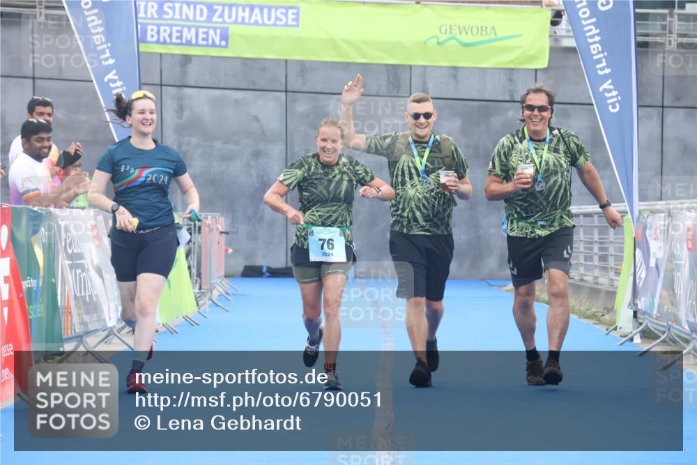 11.08.2024 - GEWOBA Citytriathlon Bremen Lena Gebhardt http://msf.ph/oto/6790051 11.08.2024 11:39:13 Ziel 76 meine-sportfotos.de