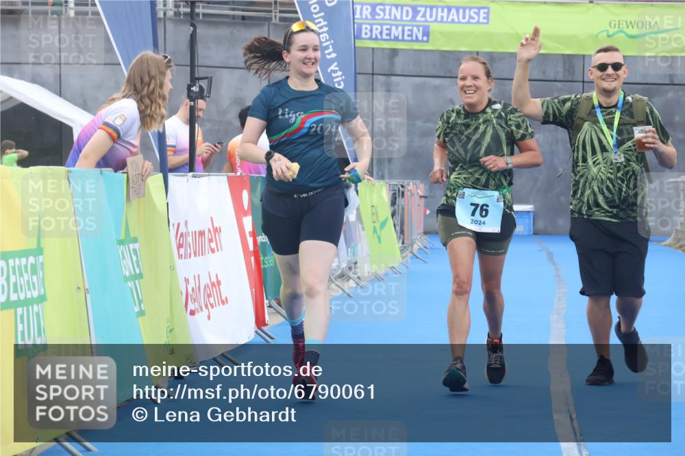 11.08.2024 - GEWOBA Citytriathlon Bremen Lena Gebhardt http://msf.ph/oto/6790061 11.08.2024 11:39:15 Ziel 76 meine-sportfotos.de