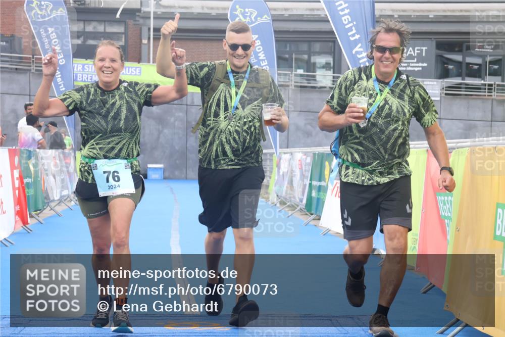 11.08.2024 - GEWOBA Citytriathlon Bremen Lena Gebhardt http://msf.ph/oto/6790073 11.08.2024 11:39:18 Ziel 76 meine-sportfotos.de