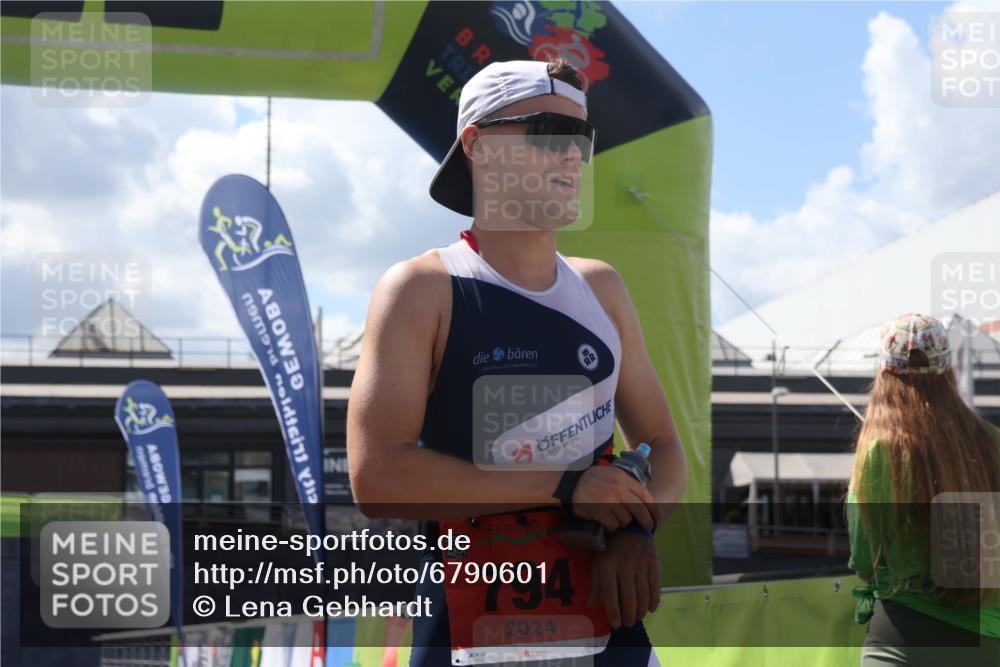 11.08.2024 - GEWOBA Citytriathlon Bremen Lena Gebhardt http://msf.ph/oto/6790601 11.08.2024 13:18:13 Ziel 794 meine-sportfotos.de