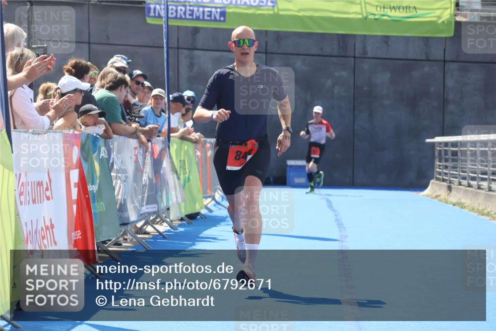 11.08.2024 - GEWOBA Citytriathlon Bremen Lena Gebhardt http://msf.ph/oto/6792671 11.08.2024 13:37:41 Ziel 846 meine-sportfotos.de