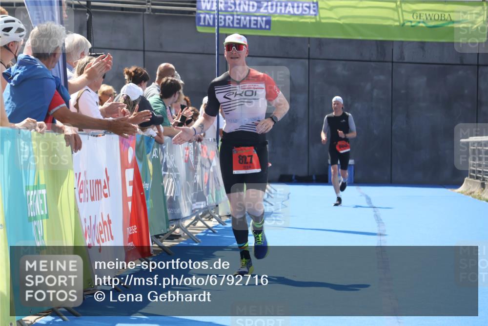11.08.2024 - GEWOBA Citytriathlon Bremen Lena Gebhardt http://msf.ph/oto/6792716 11.08.2024 13:37:49 Ziel 827, 846 meine-sportfotos.de