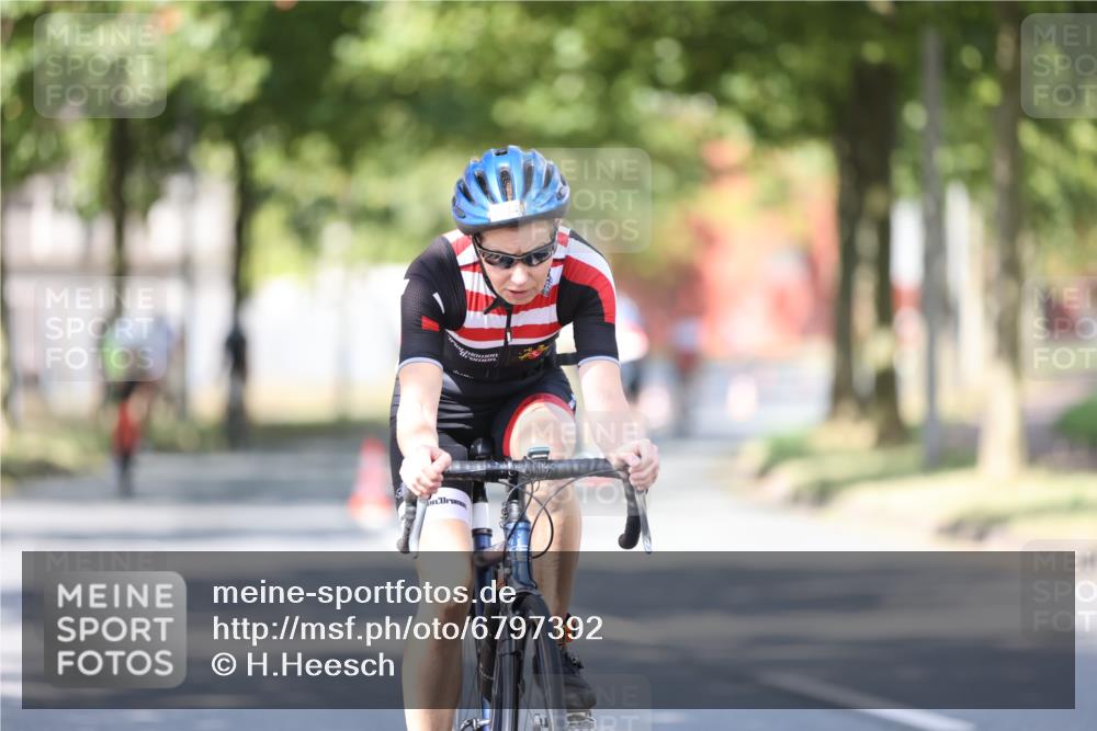 11.08.2024 - GEWOBA Citytriathlon Bremen H.Heesch http://msf.ph/oto/6797392 11.08.2024 11:51:48 Laufen  meine-sportfotos.de