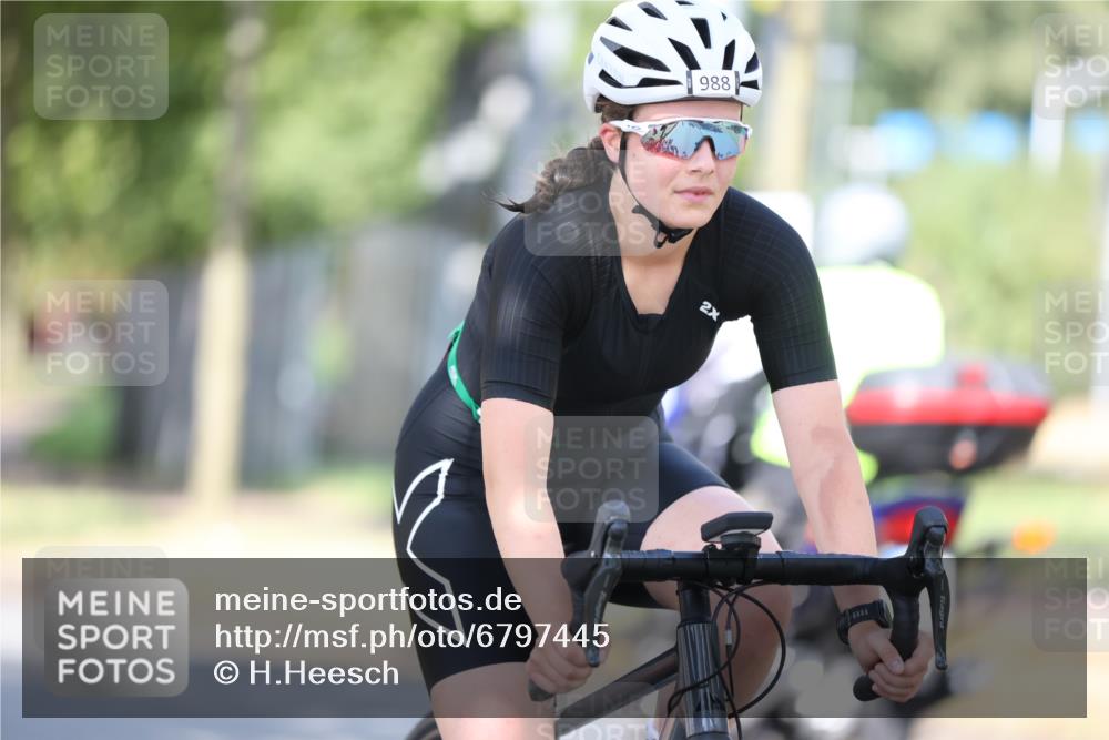 11.08.2024 - GEWOBA Citytriathlon Bremen H.Heesch http://msf.ph/oto/6797445 11.08.2024 11:51:56 Laufen  meine-sportfotos.de