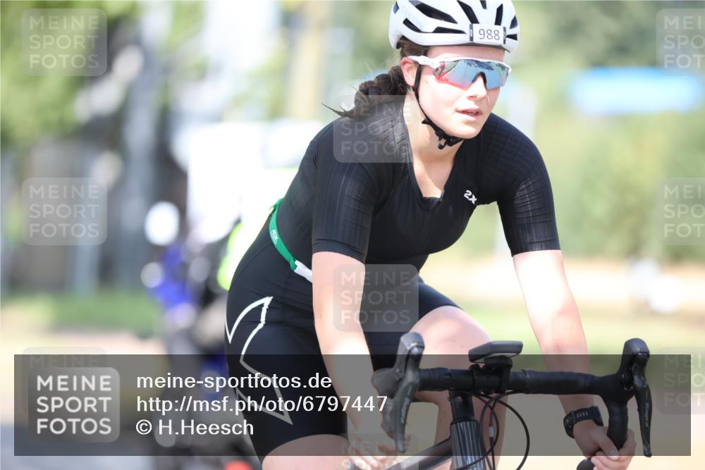 11.08.2024 - GEWOBA Citytriathlon Bremen H.Heesch http://msf.ph/oto/6797447 11.08.2024 11:51:56 Laufen  meine-sportfotos.de
