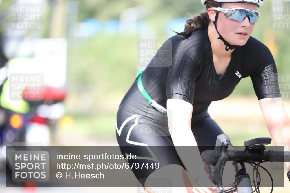 11.08.2024 - GEWOBA Citytriathlon Bremen H.Heesch http://msf.ph/oto/6797449 11.08.2024 11:51:57 Laufen  meine-sportfotos.de