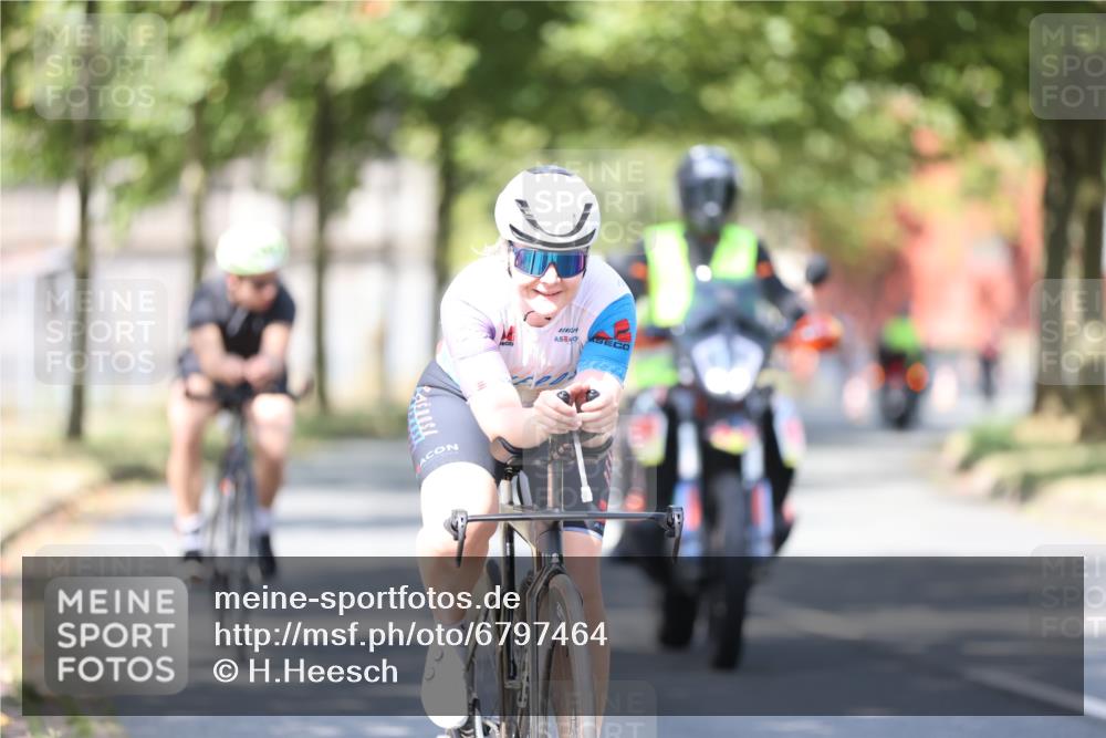 11.08.2024 - GEWOBA Citytriathlon Bremen H.Heesch http://msf.ph/oto/6797464 11.08.2024 11:52:04 Laufen  meine-sportfotos.de