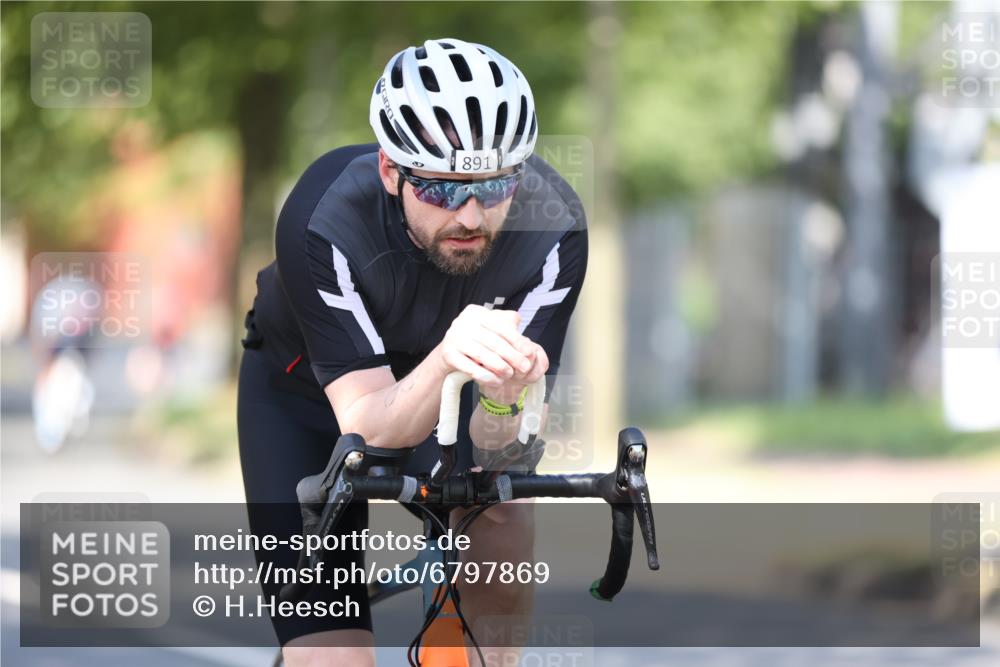 11.08.2024 - GEWOBA Citytriathlon Bremen H.Heesch http://msf.ph/oto/6797869 11.08.2024 11:52:56 Laufen  meine-sportfotos.de