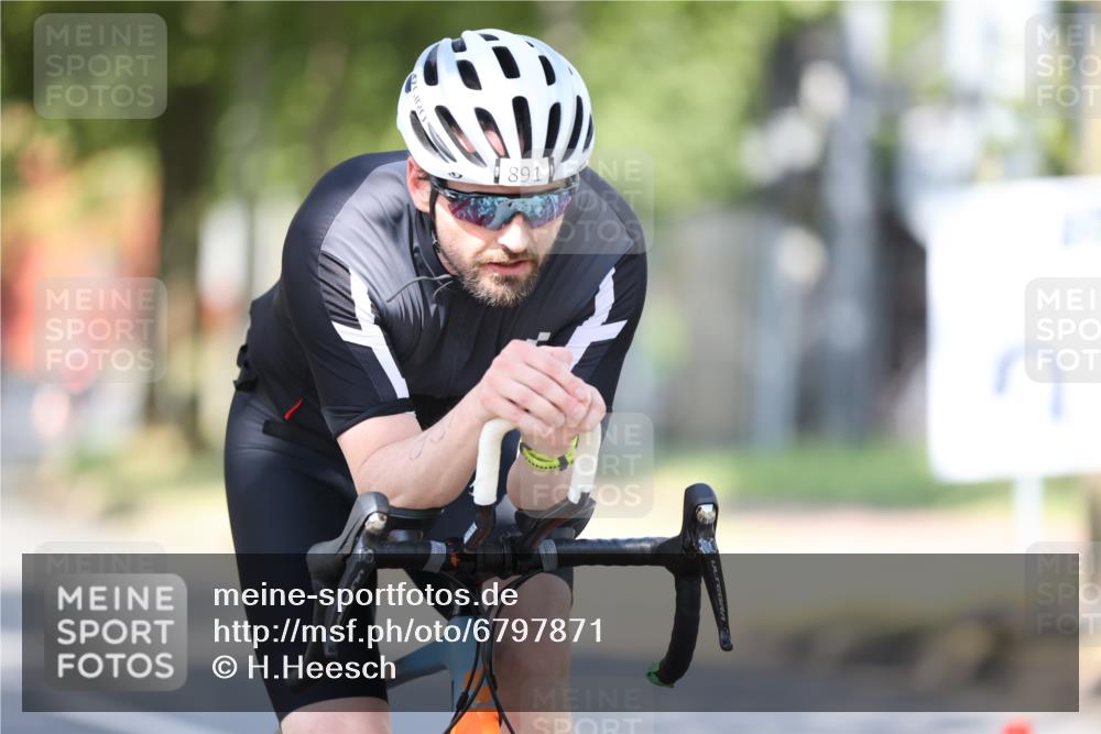 11.08.2024 - GEWOBA Citytriathlon Bremen H.Heesch http://msf.ph/oto/6797871 11.08.2024 11:52:57 Laufen  meine-sportfotos.de