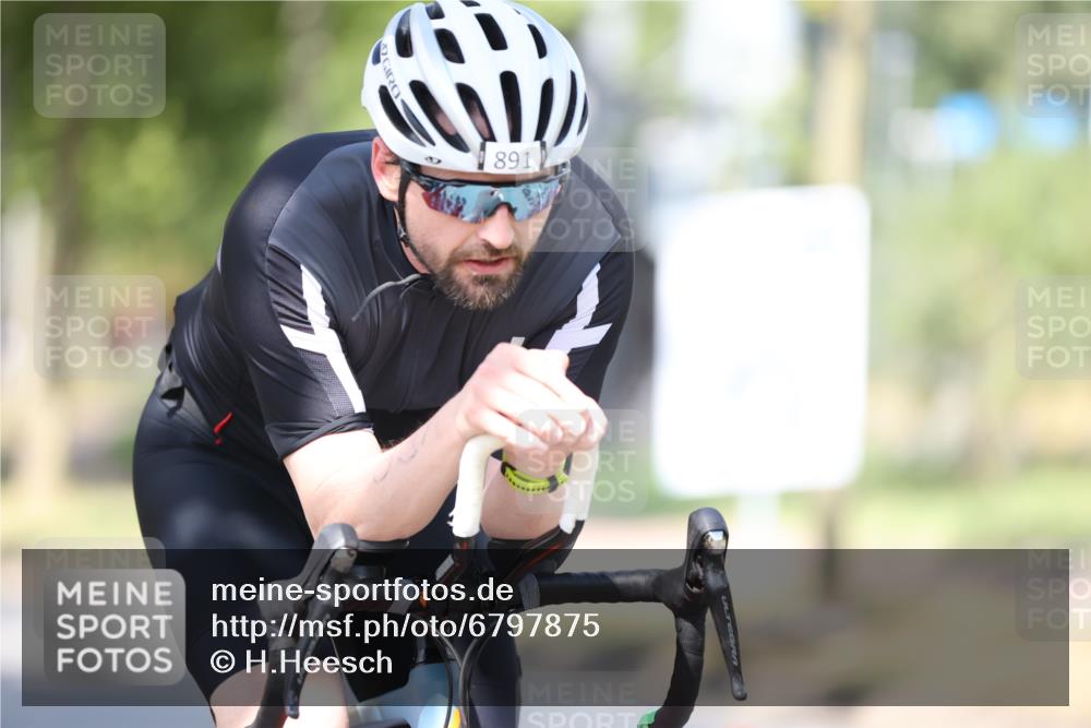 11.08.2024 - GEWOBA Citytriathlon Bremen H.Heesch http://msf.ph/oto/6797875 11.08.2024 11:52:57 Laufen  meine-sportfotos.de