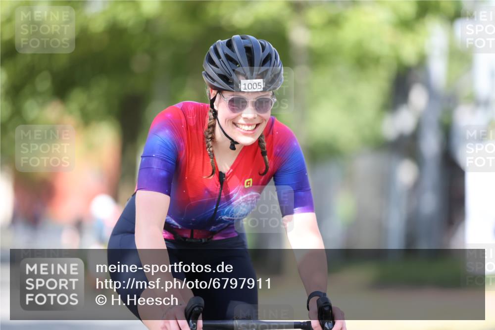 11.08.2024 - GEWOBA Citytriathlon Bremen H.Heesch http://msf.ph/oto/6797911 11.08.2024 11:53:00 Laufen  meine-sportfotos.de