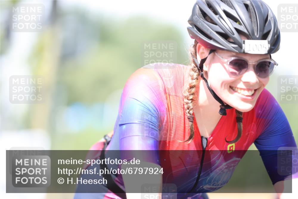11.08.2024 - GEWOBA Citytriathlon Bremen H.Heesch http://msf.ph/oto/6797924 11.08.2024 11:53:01 Laufen  meine-sportfotos.de