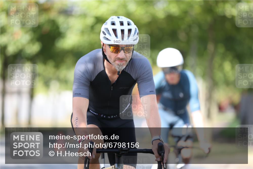 11.08.2024 - GEWOBA Citytriathlon Bremen H.Heesch http://msf.ph/oto/6798156 11.08.2024 11:53:45 Laufen  meine-sportfotos.de