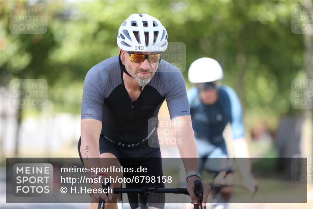 11.08.2024 - GEWOBA Citytriathlon Bremen H.Heesch http://msf.ph/oto/6798158 11.08.2024 11:53:45 Laufen  meine-sportfotos.de