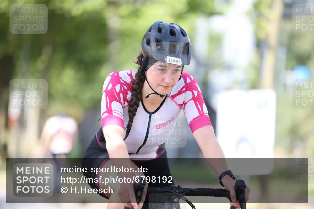 11.08.2024 - GEWOBA Citytriathlon Bremen H.Heesch http://msf.ph/oto/6798192 11.08.2024 11:54:01 Laufen  meine-sportfotos.de