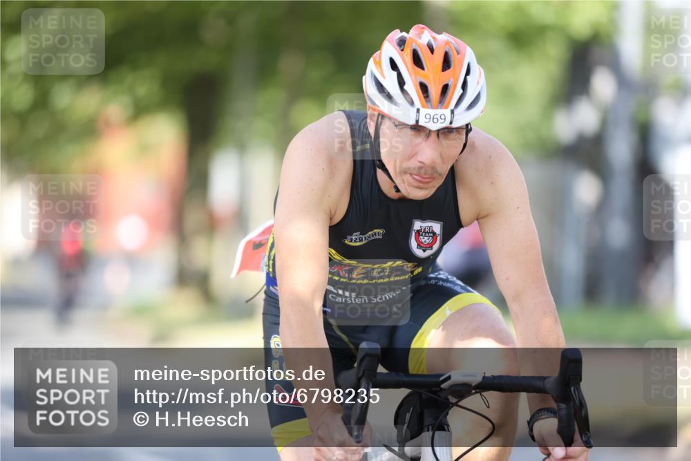 11.08.2024 - GEWOBA Citytriathlon Bremen H.Heesch http://msf.ph/oto/6798235 11.08.2024 11:54:04 Laufen  meine-sportfotos.de