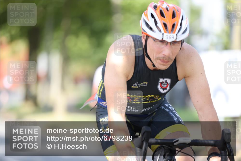 11.08.2024 - GEWOBA Citytriathlon Bremen H.Heesch http://msf.ph/oto/6798239 11.08.2024 11:54:04 Laufen  meine-sportfotos.de