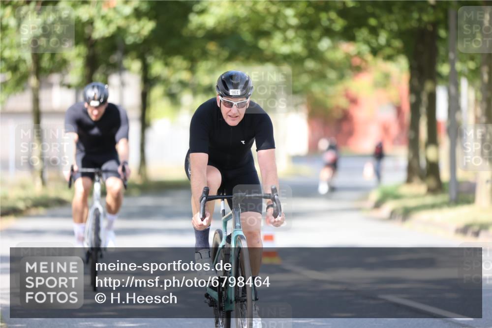 11.08.2024 - GEWOBA Citytriathlon Bremen H.Heesch http://msf.ph/oto/6798464 11.08.2024 11:54:38 Laufen  meine-sportfotos.de