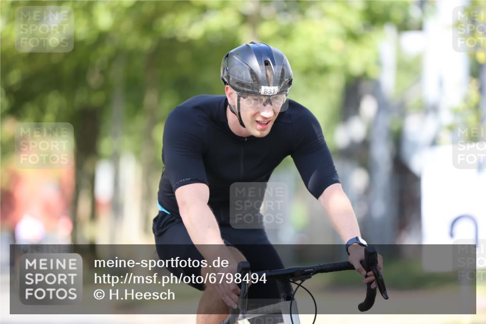 11.08.2024 - GEWOBA Citytriathlon Bremen H.Heesch http://msf.ph/oto/6798494 11.08.2024 11:54:39 Laufen  meine-sportfotos.de