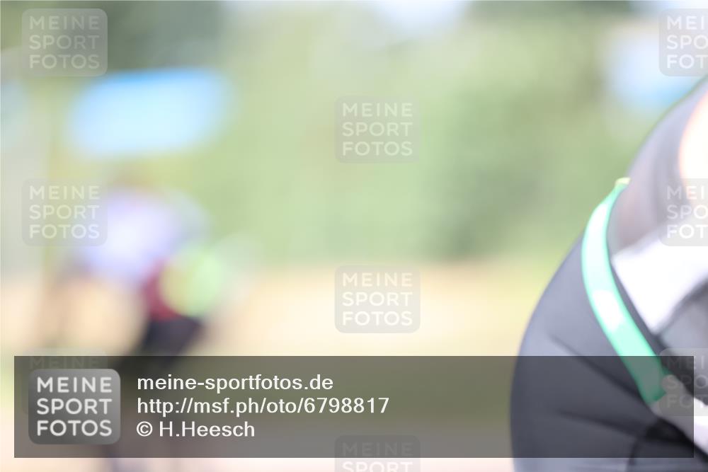 11.08.2024 - GEWOBA Citytriathlon Bremen H.Heesch http://msf.ph/oto/6798817 11.08.2024 13:36:43 Radfahren 221, 289, 299, 320, 366, 429, 488, 507, 580, 695, 702 meine-sportfotos.de