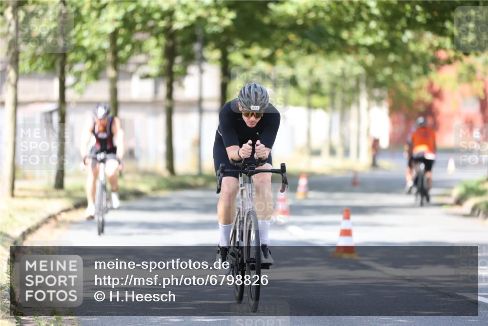 11.08.2024 - GEWOBA Citytriathlon Bremen H.Heesch http://msf.ph/oto/6798826 11.08.2024 11:55:40 Laufen  meine-sportfotos.de