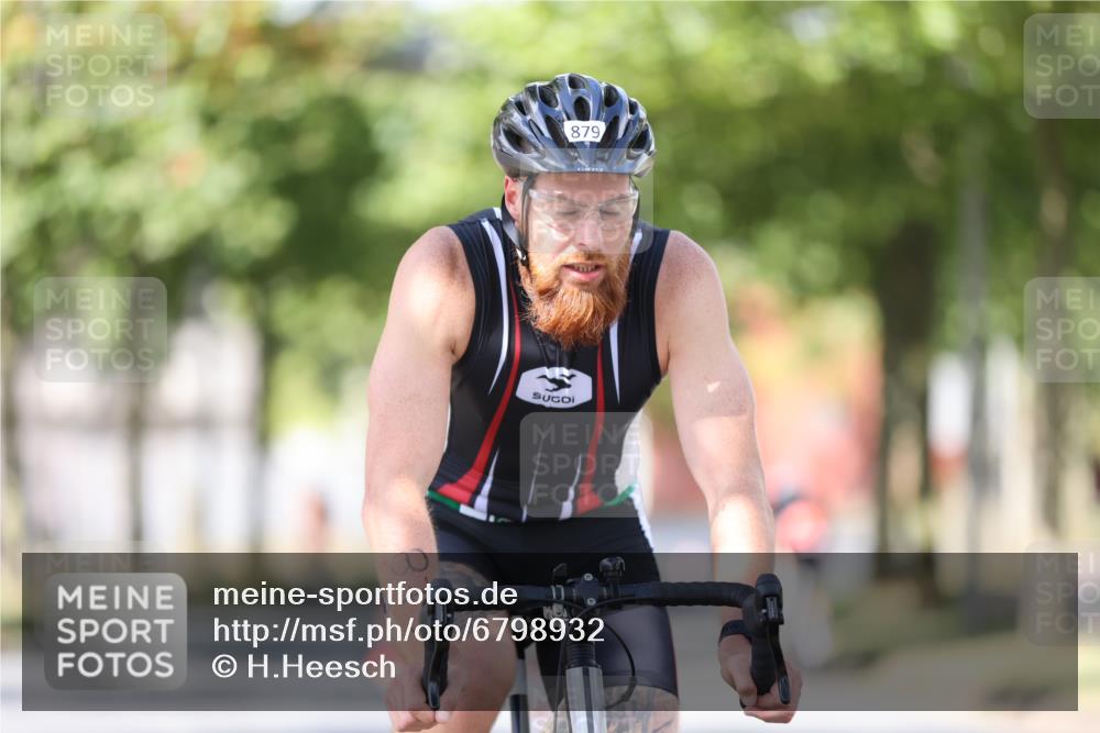 11.08.2024 - GEWOBA Citytriathlon Bremen H.Heesch http://msf.ph/oto/6798932 11.08.2024 11:55:43 Laufen  meine-sportfotos.de