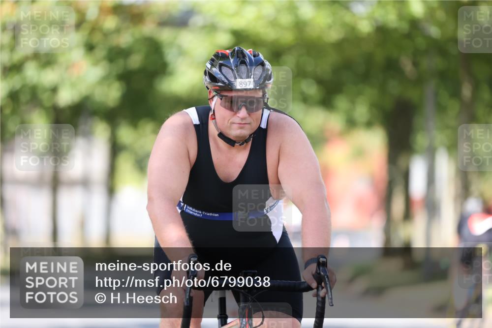 11.08.2024 - GEWOBA Citytriathlon Bremen H.Heesch http://msf.ph/oto/6799038 11.08.2024 11:55:59 Laufen  meine-sportfotos.de