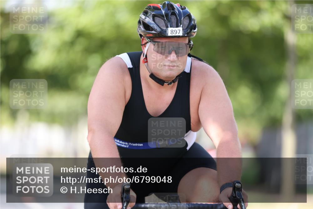 11.08.2024 - GEWOBA Citytriathlon Bremen H.Heesch http://msf.ph/oto/6799048 11.08.2024 11:55:59 Laufen  meine-sportfotos.de