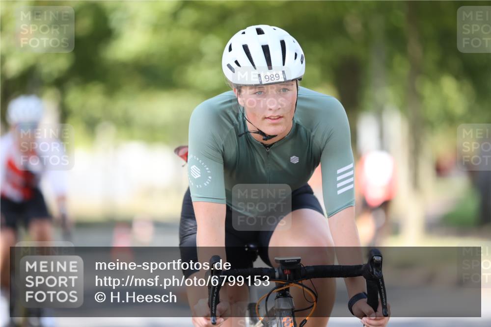 11.08.2024 - GEWOBA Citytriathlon Bremen H.Heesch http://msf.ph/oto/6799153 11.08.2024 11:56:16 Laufen  meine-sportfotos.de