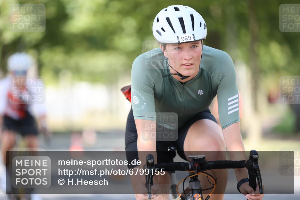 11.08.2024 - GEWOBA Citytriathlon Bremen H.Heesch http://msf.ph/oto/6799155 11.08.2024 11:56:17 Laufen  meine-sportfotos.de