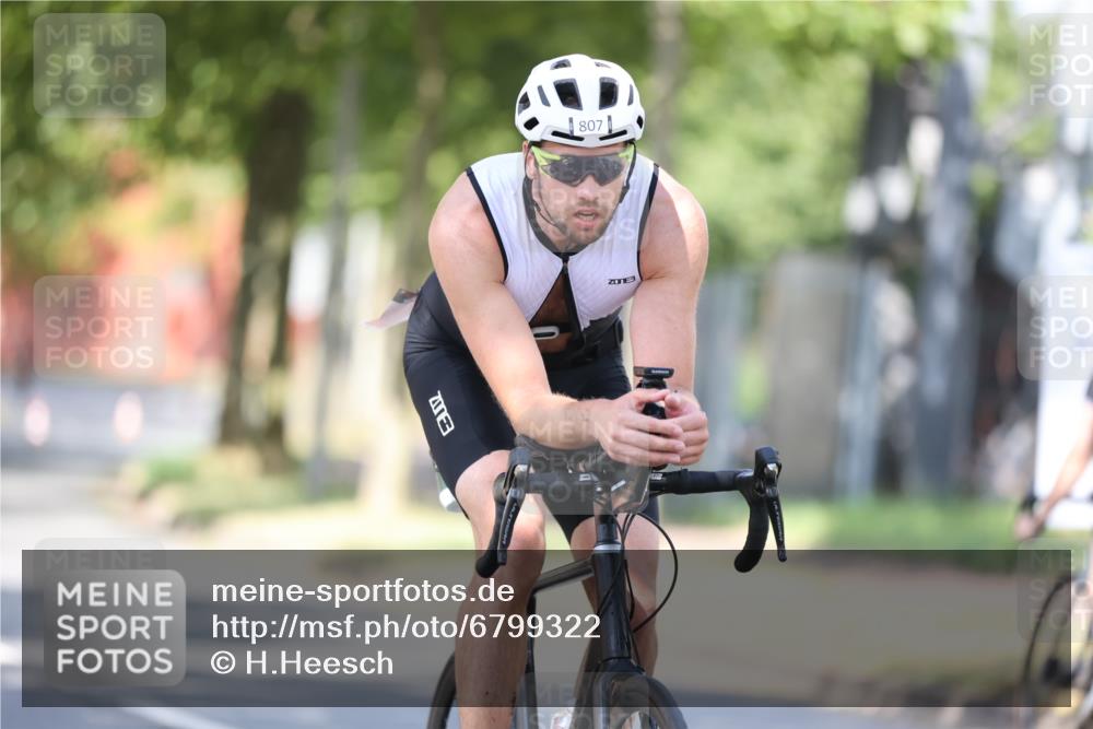 11.08.2024 - GEWOBA Citytriathlon Bremen H.Heesch http://msf.ph/oto/6799322 11.08.2024 11:56:36 Laufen  meine-sportfotos.de