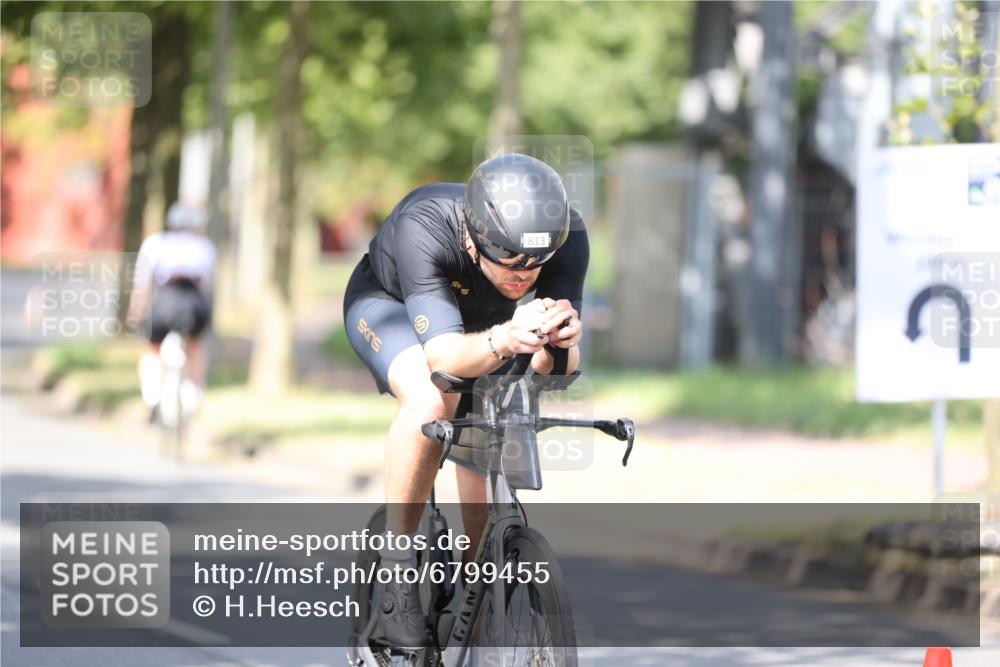 11.08.2024 - GEWOBA Citytriathlon Bremen H.Heesch http://msf.ph/oto/6799455 11.08.2024 11:56:51 Laufen  meine-sportfotos.de