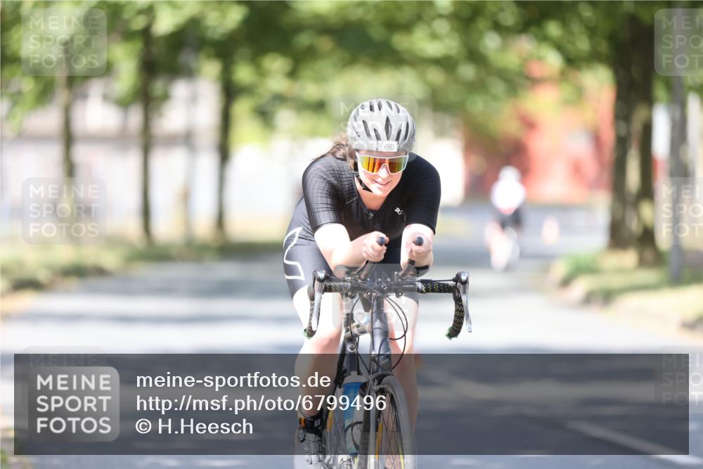 11.08.2024 - GEWOBA Citytriathlon Bremen H.Heesch http://msf.ph/oto/6799496 11.08.2024 11:56:55 Laufen  meine-sportfotos.de