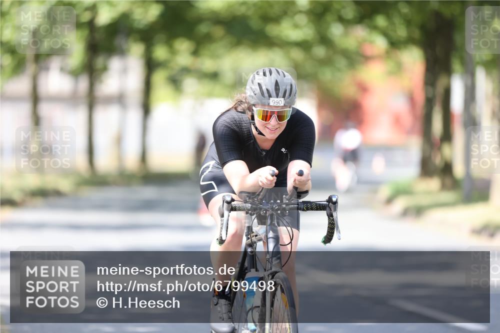 11.08.2024 - GEWOBA Citytriathlon Bremen H.Heesch http://msf.ph/oto/6799498 11.08.2024 11:56:55 Laufen  meine-sportfotos.de