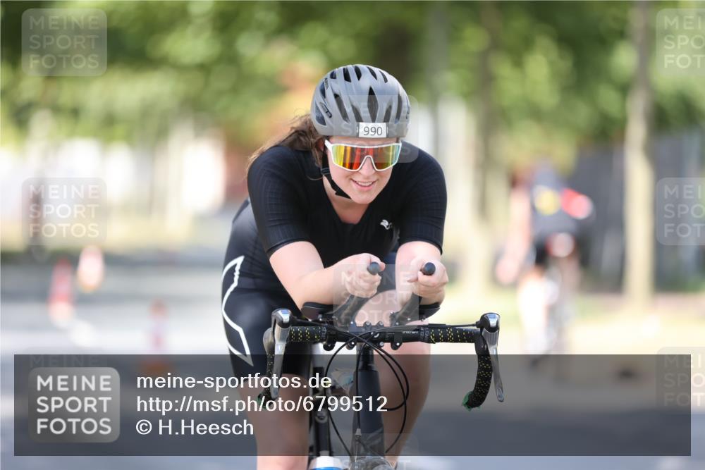 11.08.2024 - GEWOBA Citytriathlon Bremen H.Heesch http://msf.ph/oto/6799512 11.08.2024 11:56:56 Laufen  meine-sportfotos.de