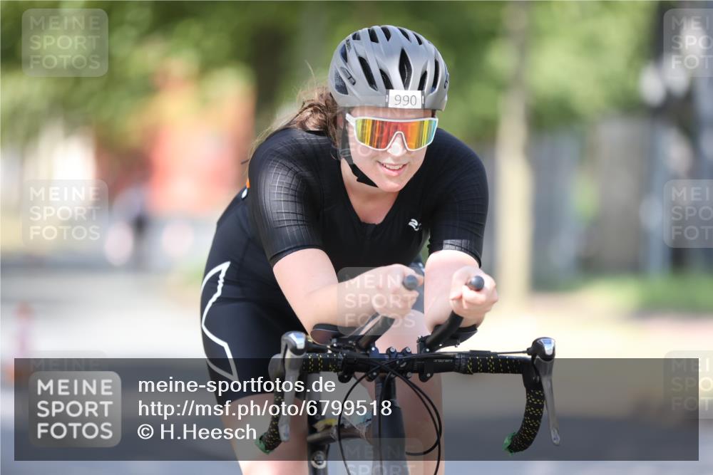 11.08.2024 - GEWOBA Citytriathlon Bremen H.Heesch http://msf.ph/oto/6799518 11.08.2024 11:56:56 Laufen  meine-sportfotos.de