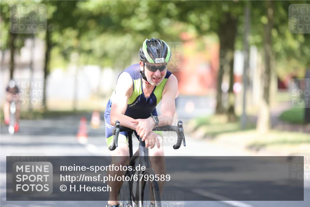 11.08.2024 - GEWOBA Citytriathlon Bremen H.Heesch http://msf.ph/oto/6799589 11.08.2024 11:57:12 Laufen  meine-sportfotos.de