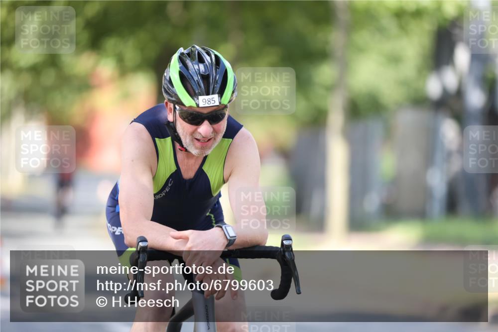 11.08.2024 - GEWOBA Citytriathlon Bremen H.Heesch http://msf.ph/oto/6799603 11.08.2024 11:57:13 Laufen  meine-sportfotos.de
