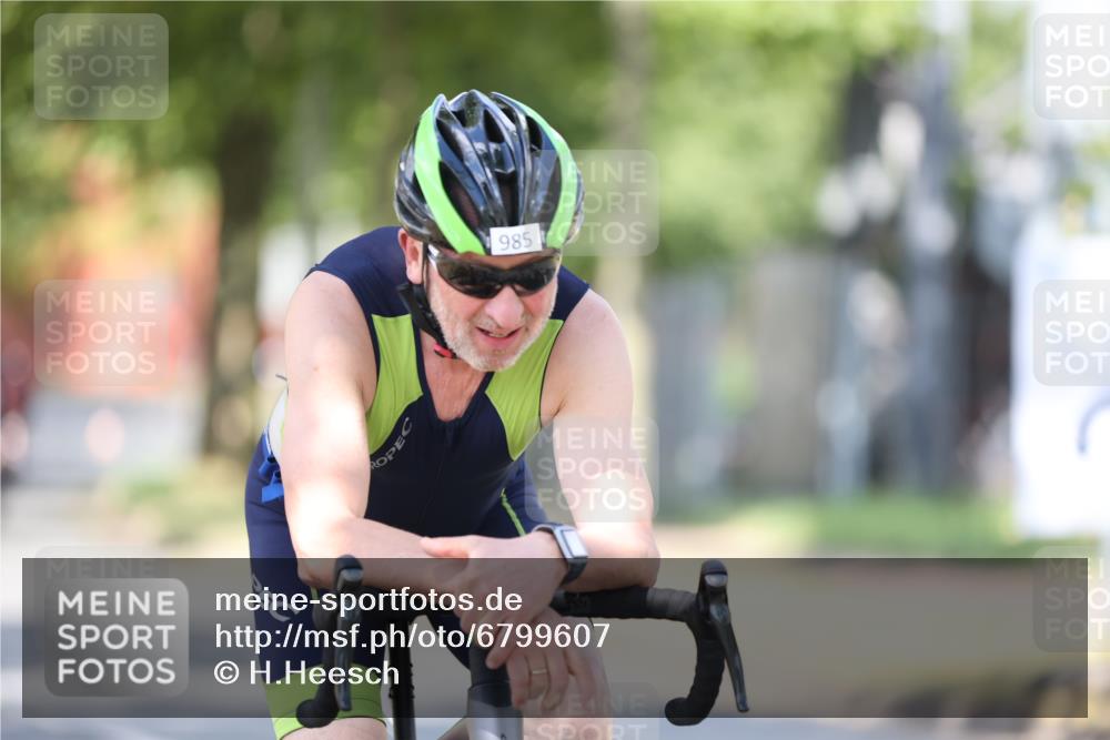 11.08.2024 - GEWOBA Citytriathlon Bremen H.Heesch http://msf.ph/oto/6799607 11.08.2024 11:57:13 Laufen  meine-sportfotos.de