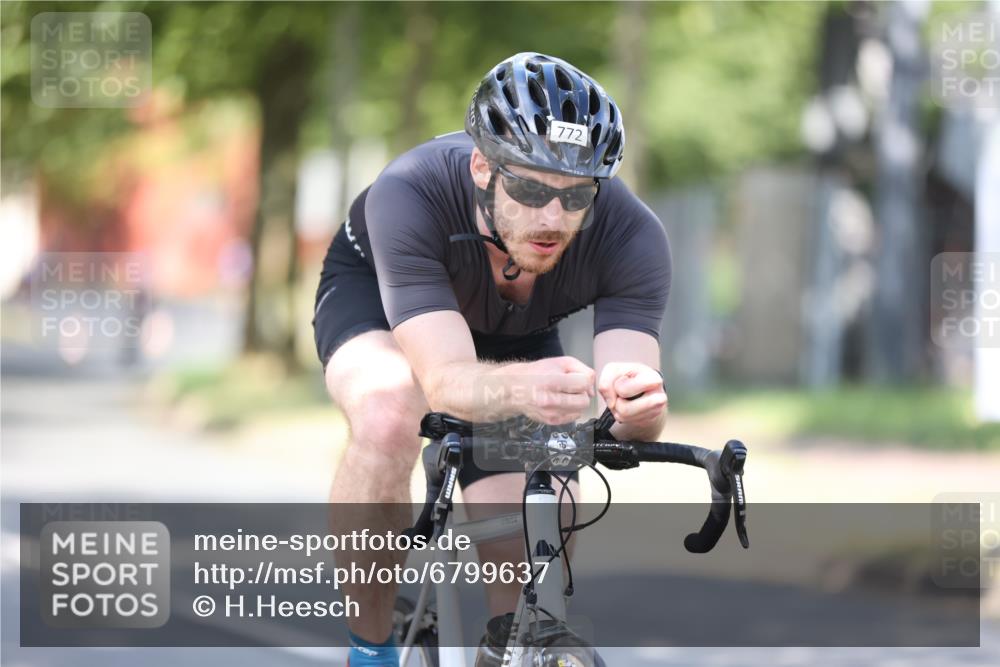 11.08.2024 - GEWOBA Citytriathlon Bremen H.Heesch http://msf.ph/oto/6799637 11.08.2024 11:57:16 Laufen  meine-sportfotos.de
