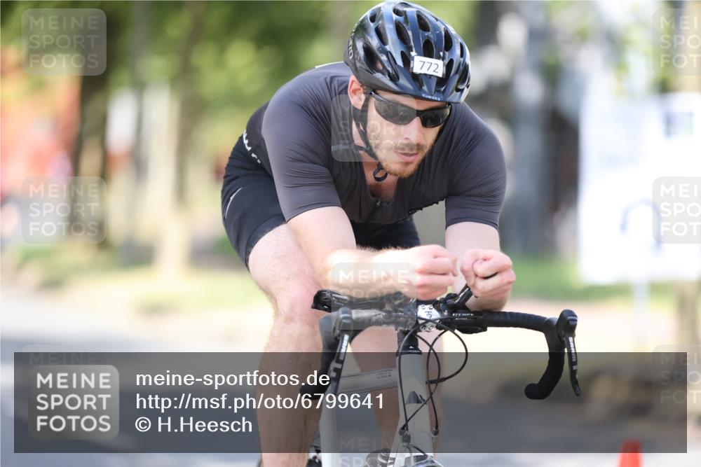 11.08.2024 - GEWOBA Citytriathlon Bremen H.Heesch http://msf.ph/oto/6799641 11.08.2024 11:57:16 Laufen  meine-sportfotos.de