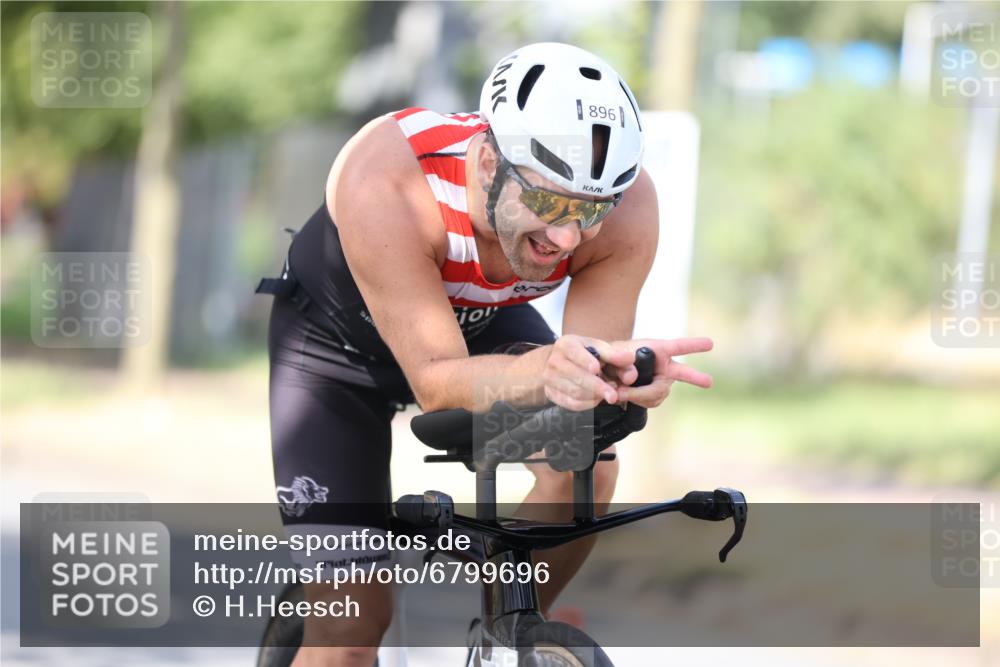 11.08.2024 - GEWOBA Citytriathlon Bremen H.Heesch http://msf.ph/oto/6799696 11.08.2024 11:57:31 Laufen  meine-sportfotos.de