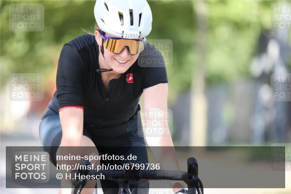 11.08.2024 - GEWOBA Citytriathlon Bremen H.Heesch http://msf.ph/oto/6799736 11.08.2024 11:57:34 Laufen  meine-sportfotos.de