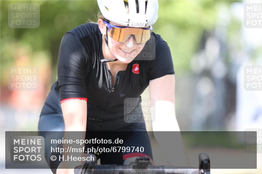 11.08.2024 - GEWOBA Citytriathlon Bremen H.Heesch http://msf.ph/oto/6799740 11.08.2024 11:57:34 Laufen  meine-sportfotos.de