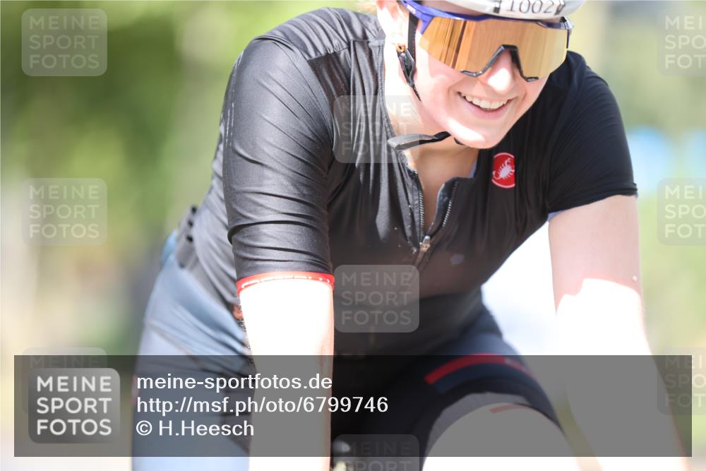 11.08.2024 - GEWOBA Citytriathlon Bremen H.Heesch http://msf.ph/oto/6799746 11.08.2024 11:57:34 Laufen  meine-sportfotos.de